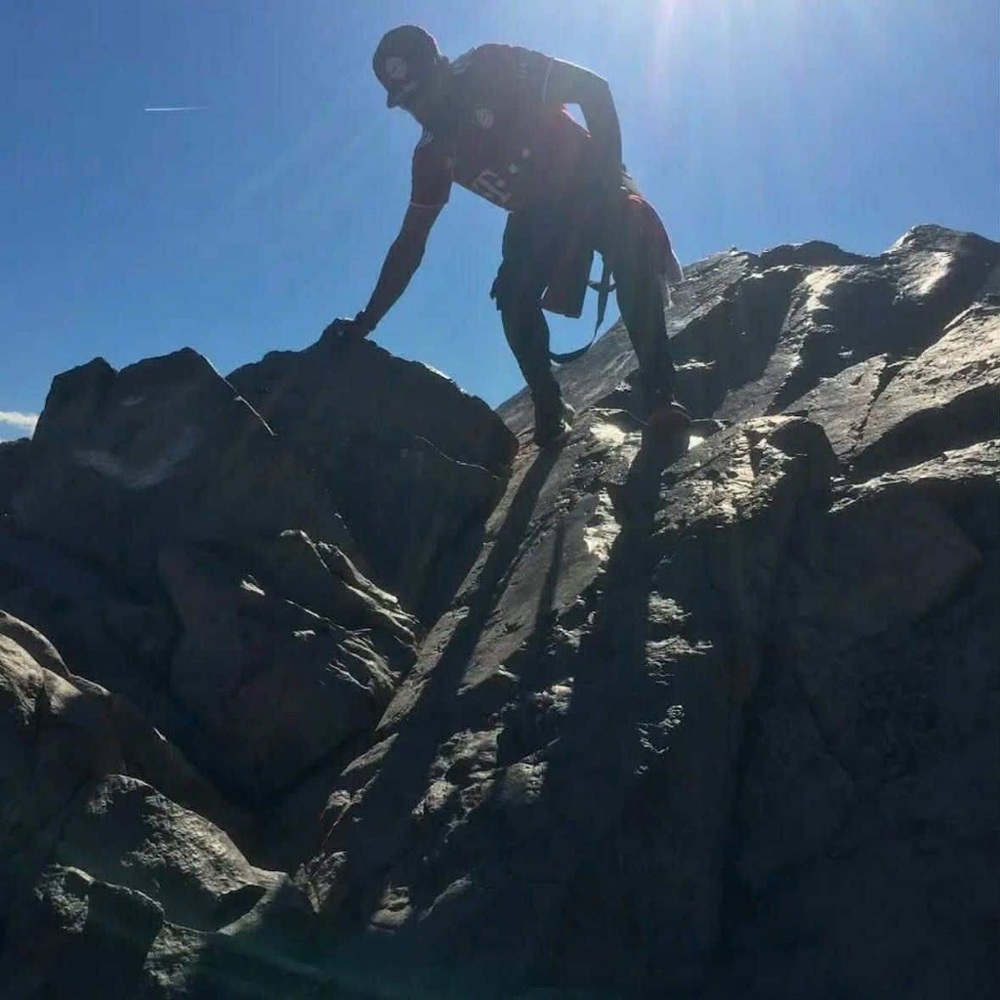 Meet your Posher, Dj